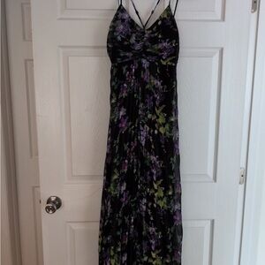 Express Pleated V-Neck Sleeveless Black Floral Maxi Dress Size Small
